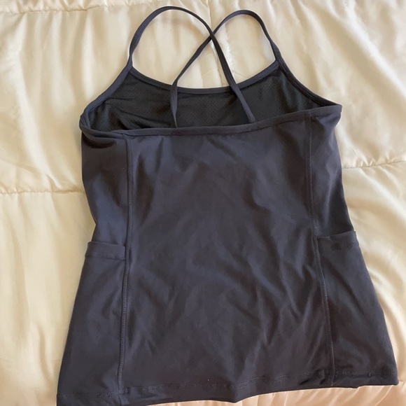 Senita workout tank size M - Picture 3 of 5